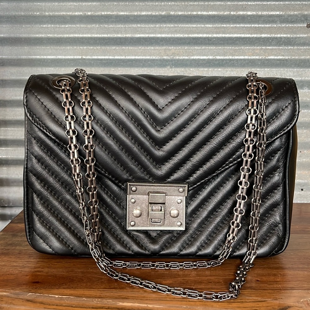 Black Leather Bag - Meade in Italy - perfect condition.
